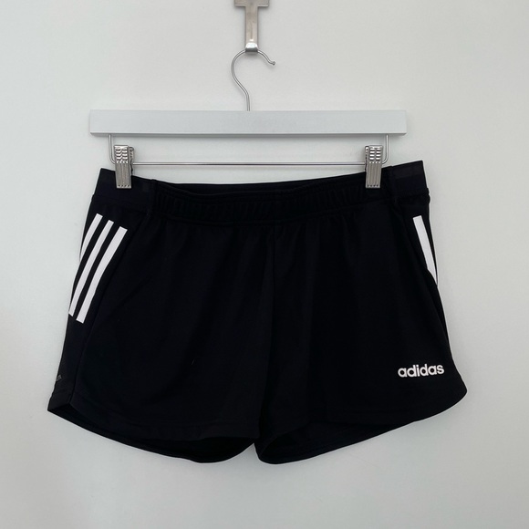 adidas Pants - NWT Women’s Adidas Design 2 Move 3 Stripe Shorts Size S Black White Running